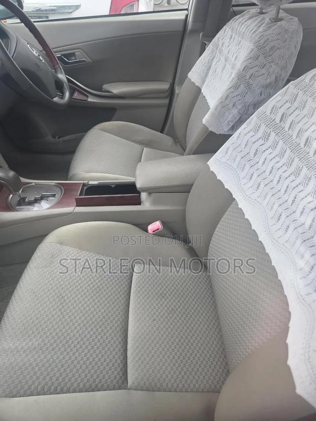 Toyota Premio 2010 Silver