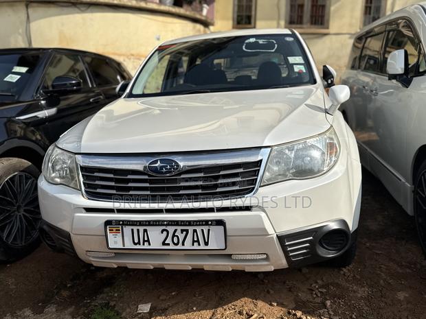 Subaru Forester 2011 White