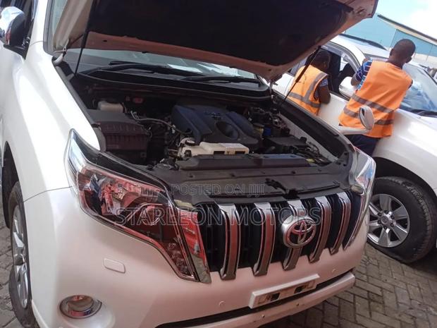 Toyota Land Cruiser Prado 2.8 D-4D 2016 White