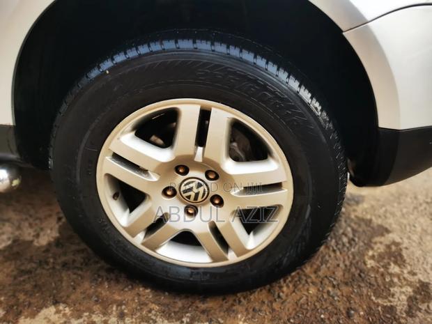 Volkswagen Touareg 2004 Silver