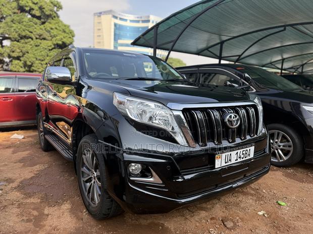 Toyota Land Cruiser Prado 2015 Black