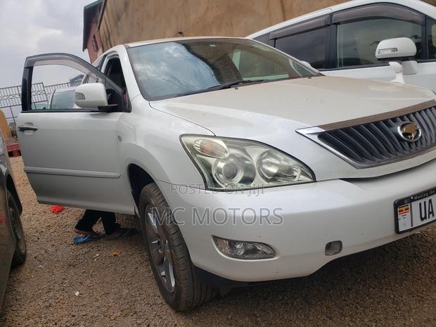 Toyota Harrier 2.4 2011 White