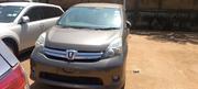 Toyota ISIS 1.8 Platana V-selection 4WD 2013 Gold for sale