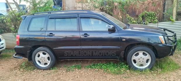 Toyota Kluger 2004 Black