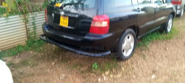 Toyota Kluger 2004 Black