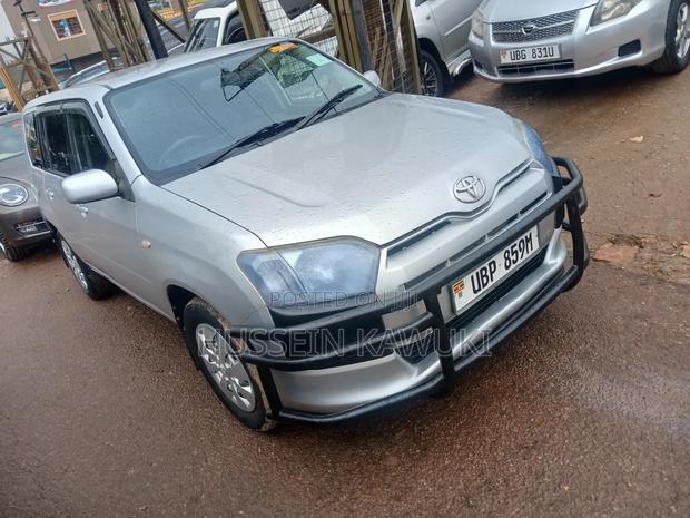 Toyota Probox 2011 Silver