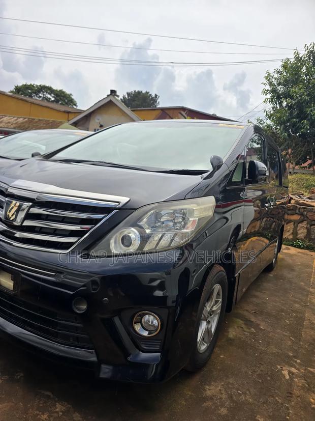 Toyota Alphard 2.4 Petrol AWD 2012 Black