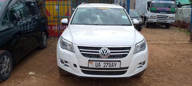 Volkswagen Tiguan S Automatic 2011 White