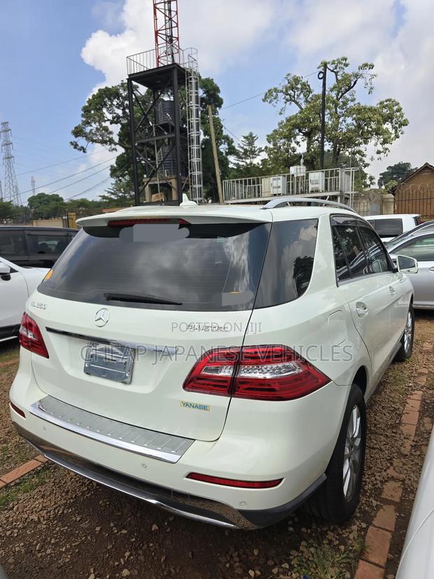 Mercedes-Benz M Class ML 350 BlueTEC 4Matic 2013 Pearl