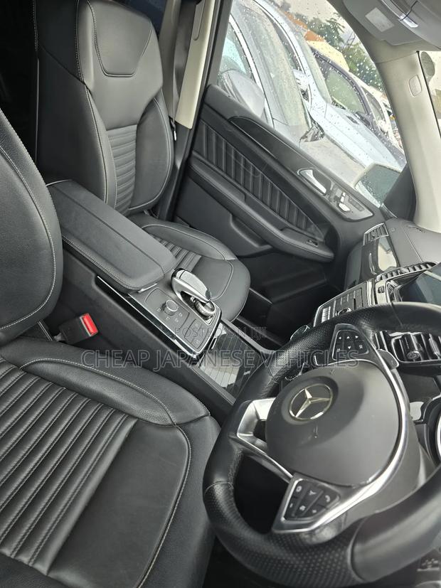 Mercedes-Benz GLE-Class GLE 350d 4MATIC 2017 White