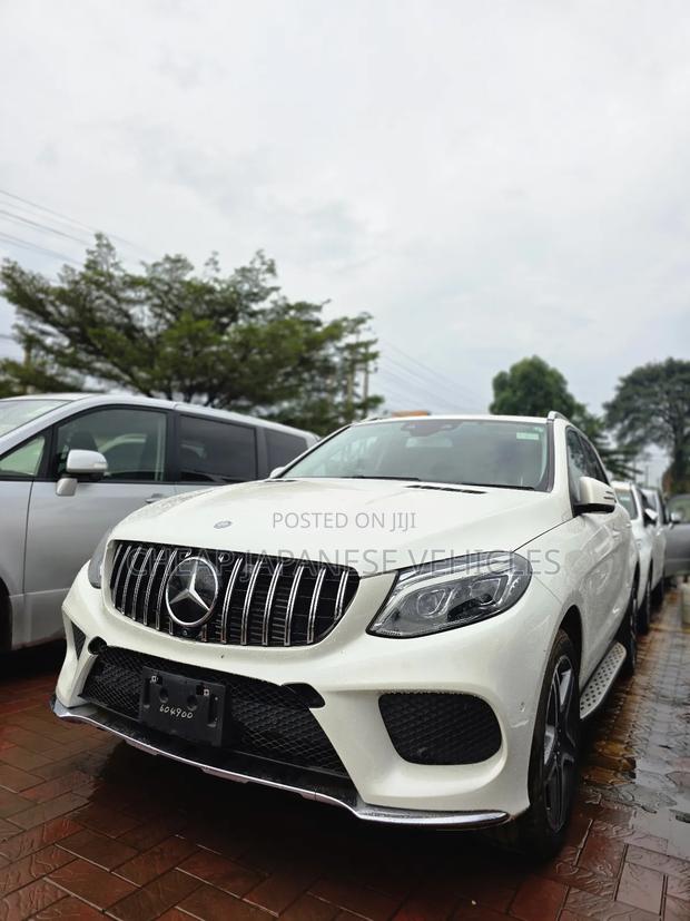 Mercedes-Benz GLE-Class GLE 350d 4MATIC 2017 White