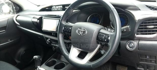 Toyota Hilux Revo Double Cab Deisel 2.8 RWD 2019 White