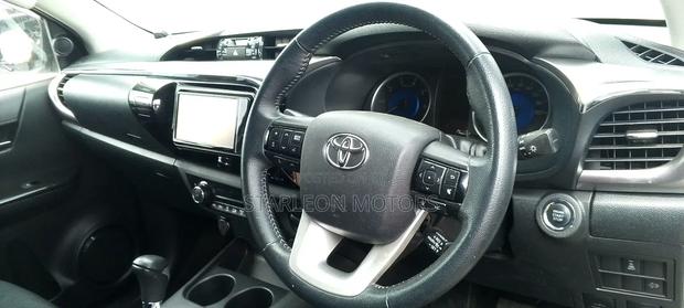 Toyota Hilux Revo Double Cab Deisel 2.8 RWD 2019 White