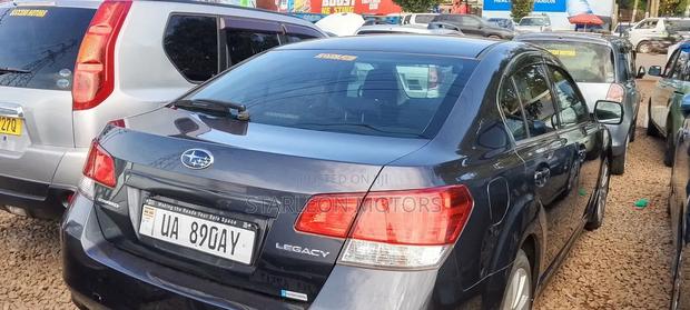 Subaru Legacy 2010 Black