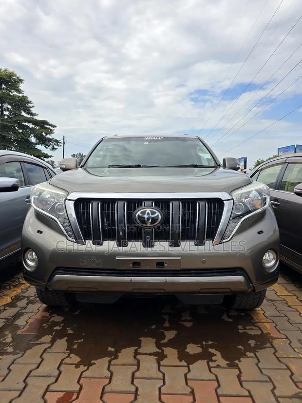 Toyota Land Cruiser Prado 2016 Beige