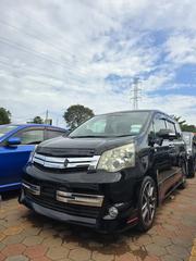 Toyota Noah 2012 Black for sale