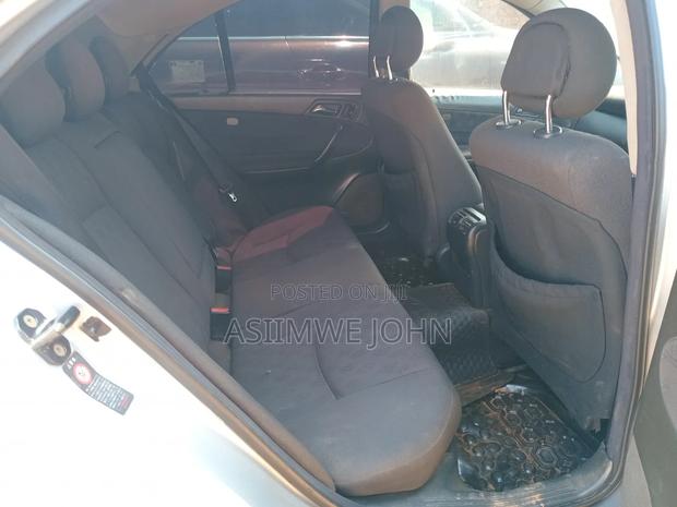 Mercedes-Benz C180 2004 Silver