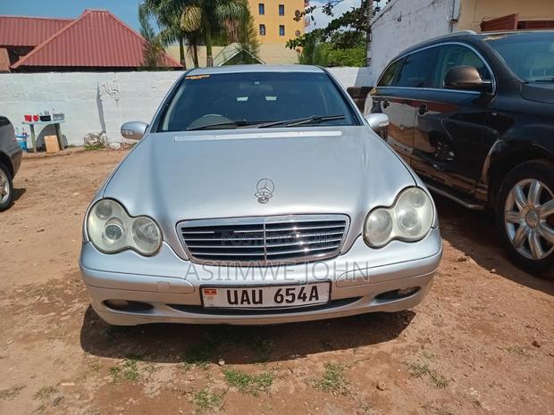Mercedes-Benz C180 2004 Silver