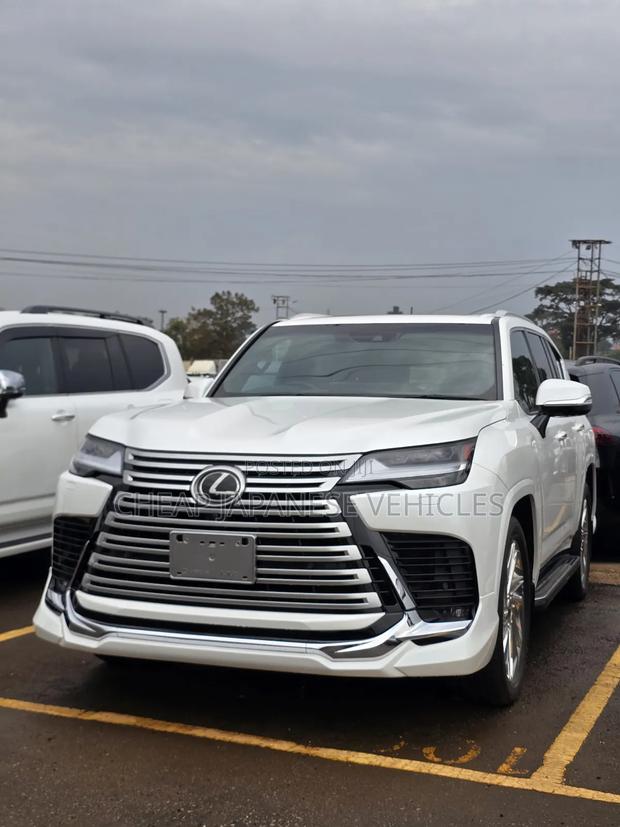 New Lexus LX 2024 White