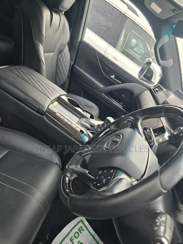 New Lexus LX 2024 White