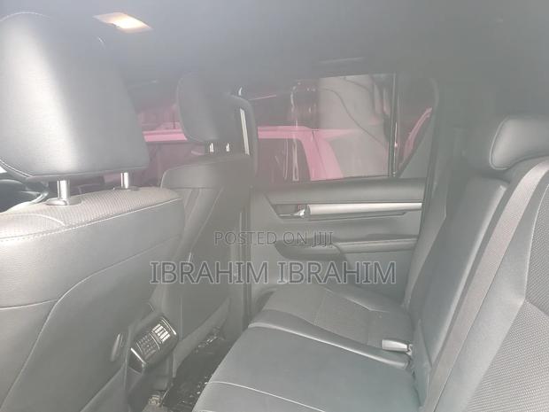 Toyota Hilux 2020 White