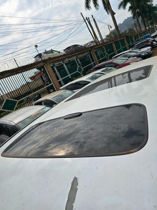 Toyota Vellfire 2012 White