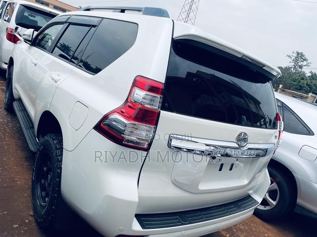 Toyota Land Cruiser Prado 2.7 VVT-i 2016 White