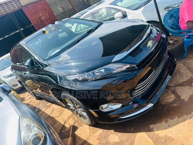 Toyota Harrier 2.0 2016 Black