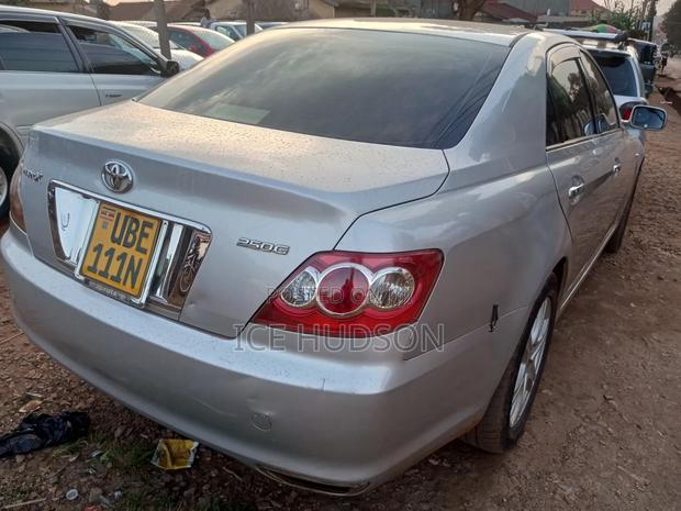 Toyota Mark X 2005 Silver