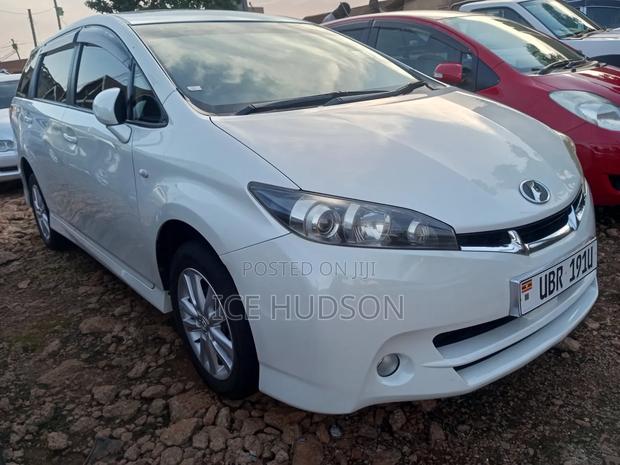 Toyota Wish 2013 White