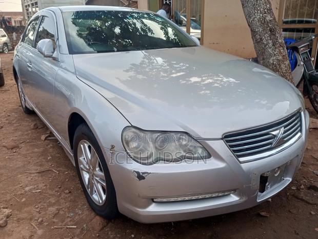 Toyota Mark X 2006 Ivory