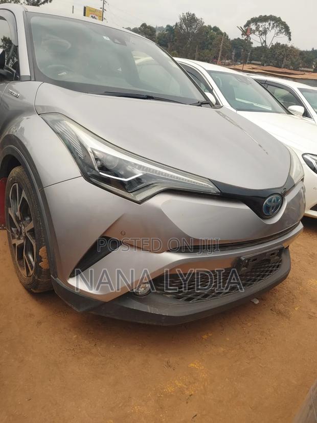 Toyota C-HR 2017 Silver
