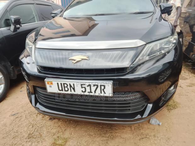 Toyota Harrier 2.0 2015 Black