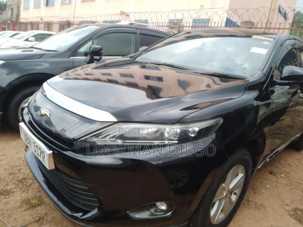 Toyota Harrier 2.0 2015 Black