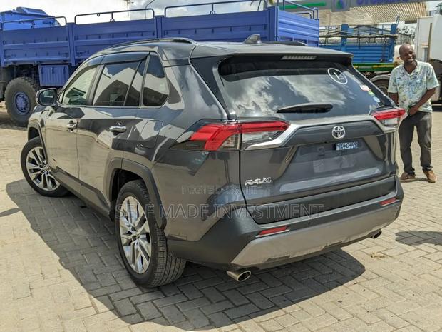 Toyota RAV4 2020 Gray