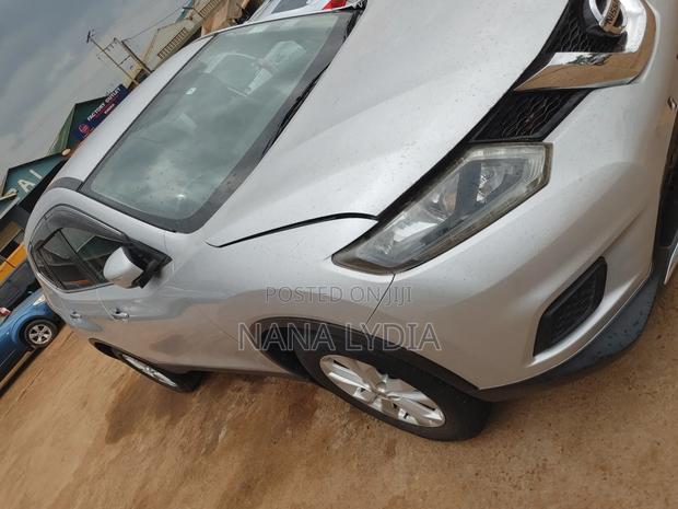 Nissan X-Trail 2016 Silver