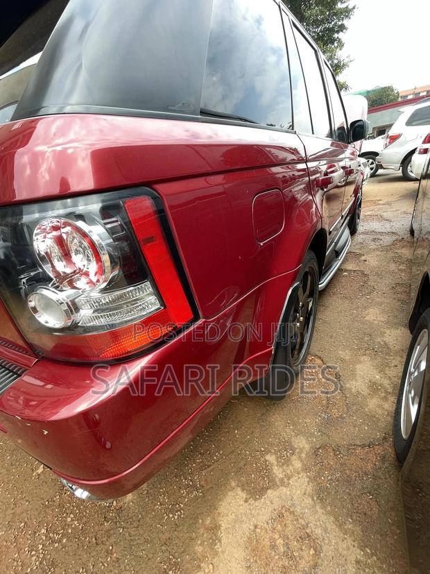 Land Rover Range Rover Sport 2009 Red
