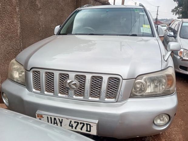 Toyota Kluger 2004 Silver