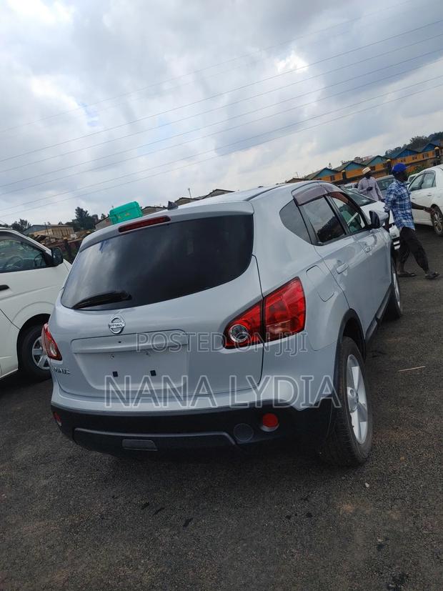 Nissan Dualis 2011 Silver