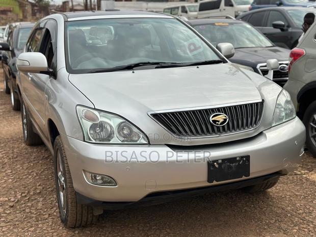 Toyota Harrier 2.4 2012 Silver
