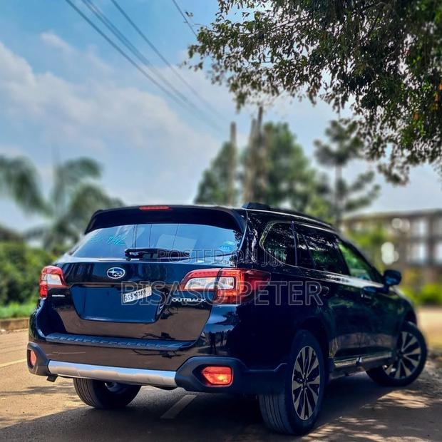 Subaru Outback 2.5i Premium AWD 2017 Black