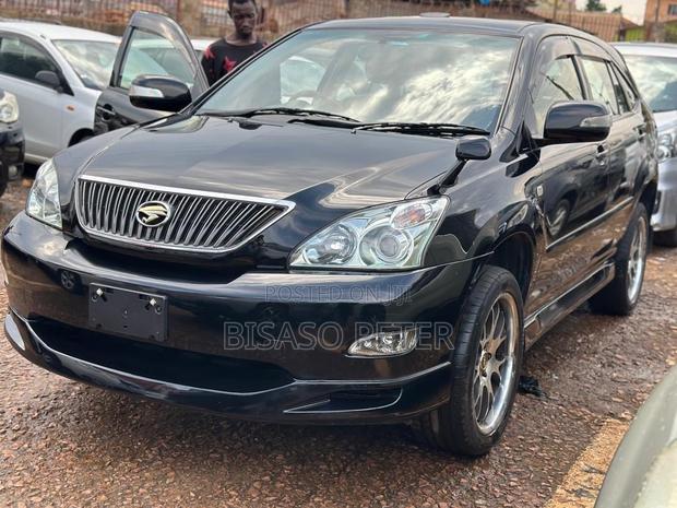 Toyota Harrier 2.4 2012 Black