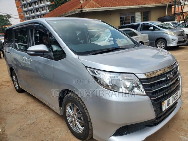 Toyota Noah 2016 Silver