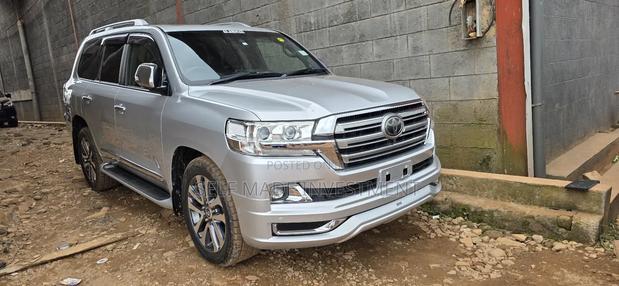 Toyota Land Cruiser 2017 Silver