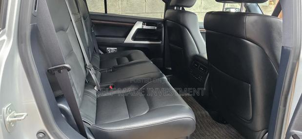Toyota Land Cruiser 2017 Silver