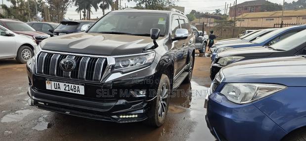 Toyota Land Cruiser Prado 2019 Black