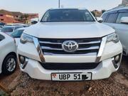 Toyota Fortuner 2.4 D RWD 2017 White for sale