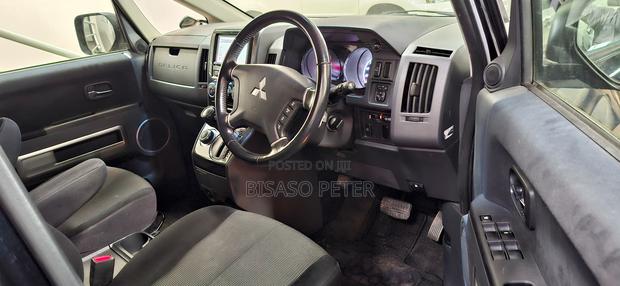Mitsubishi Delica 2011 Black