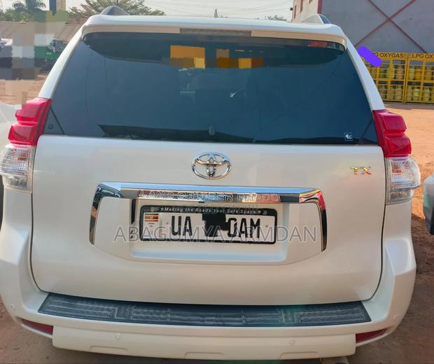 Toyota Land Cruiser Prado 2.7 i 2010 White