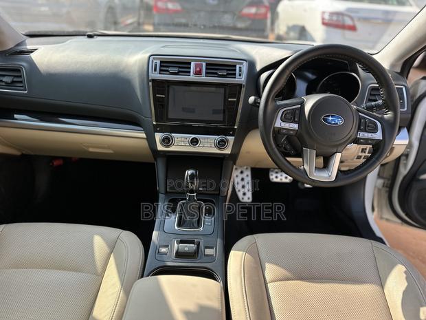 Subaru Legacy 2.5i Premium AWD 2016 White